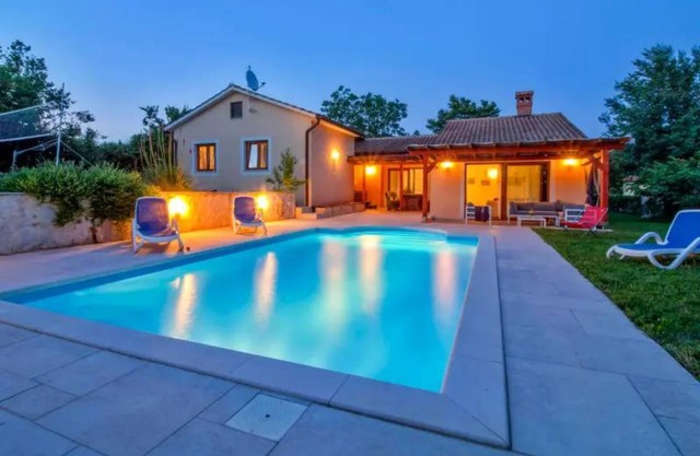 Villa Simac With Pool and Whirlpool, Pazin, Croatia