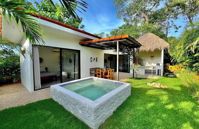 Villa Sol - Lush Jungle Villa