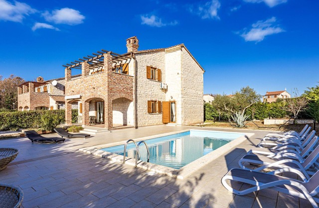 Villa Sonne in Central Istria for 8 people - pet friendly with private pool