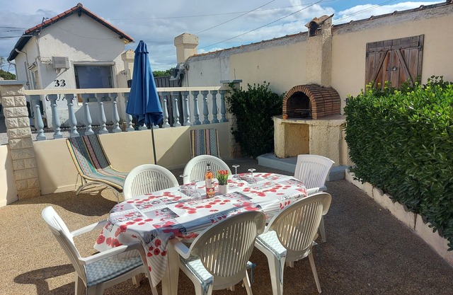 Apartamento de planta baja tipo Villa con su propia terraza privada amplia para 4 personas