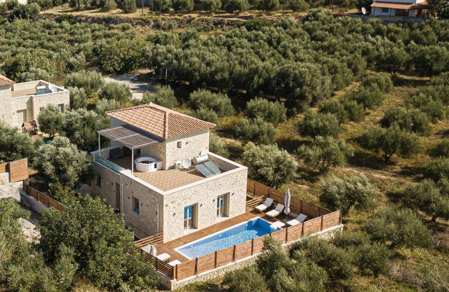 Villa Vera - villa de 3 dormitorios, 3 baños, con piscina climatizada y jacuzzi exterior