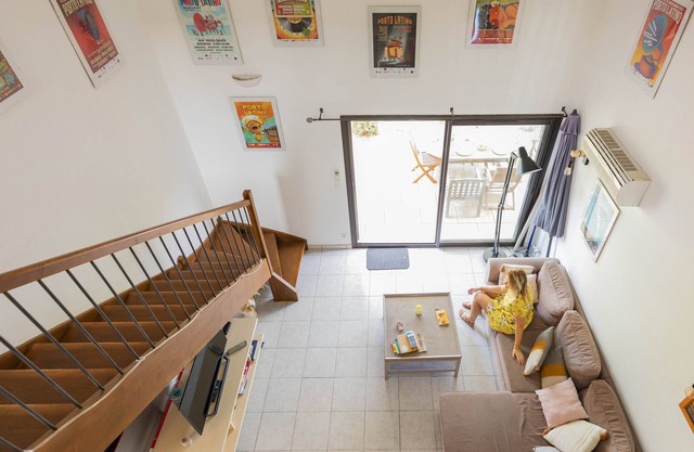 VILLA with beach view garden (300m from the beach)