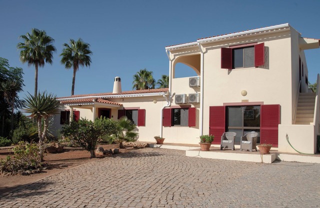 Villa con piscina privada para 8 personas / WiFi gratis disponible!