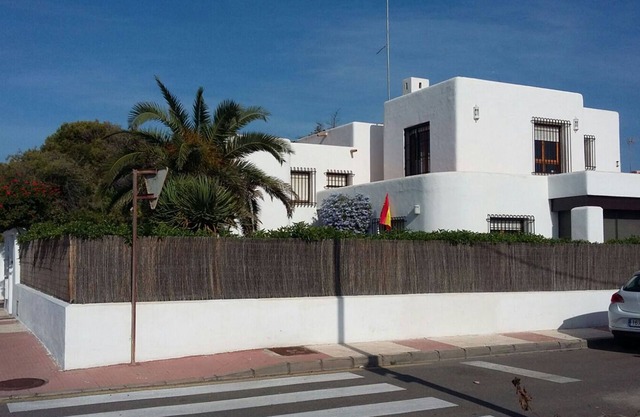 Chalet con piscina a 150 m de la playa