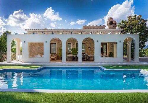 Villa With Pool In The Green Heart Of Umbria