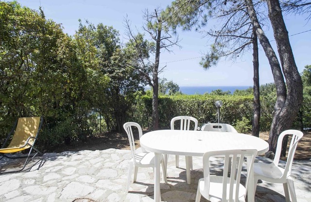 Villa with sea view on the road for Biodola Beach