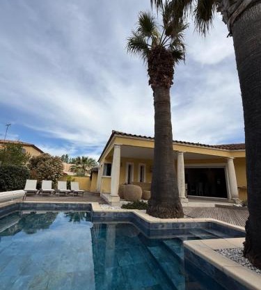 Villa Yoléa avec piscine privée au Grau du Roi Vacances de rêve
