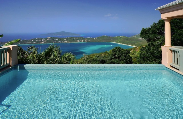 Villa Zion - Close To Hull Bay, Magens Bay, and Fish Bar!