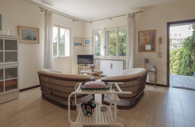 Villetta Daniela - house with private garden and swimming pool in the context of 4 villas
