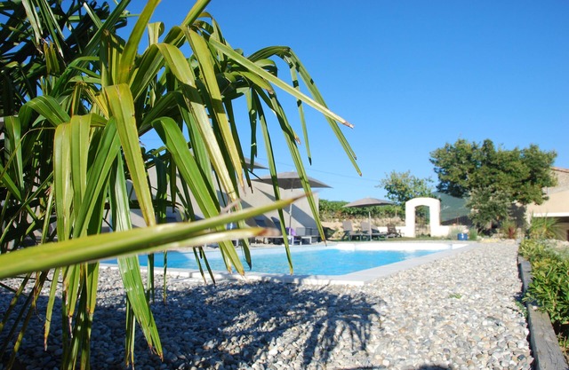 Vinsobres: Elsa: Encantadora casa de campo con piscina en Drôme Provençale