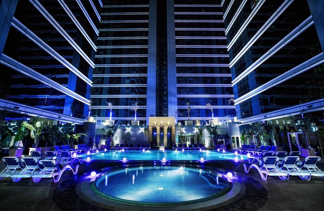 Vintage Grand Hotel