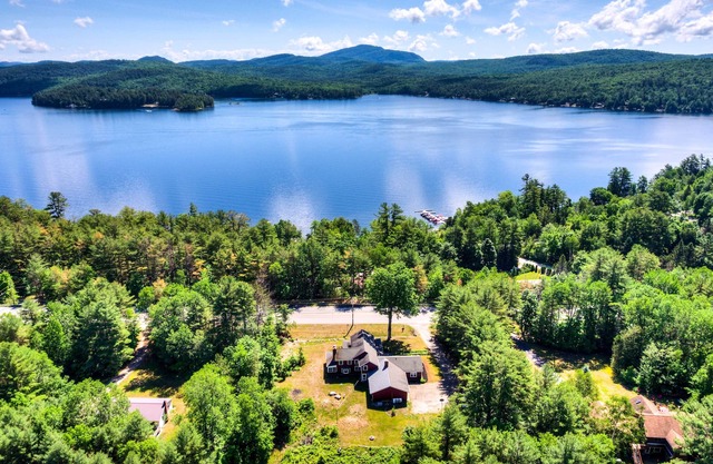 Vintage Schroon Lake Farmhouse w/ Private Beach!