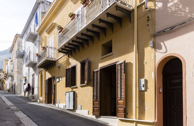 Visitsicilia Le Magnolie 1