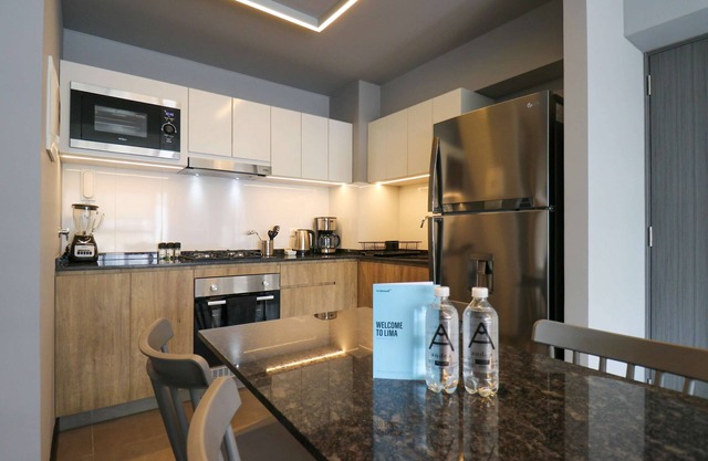 w Elegant 2BR w Great Deco in San Isidro