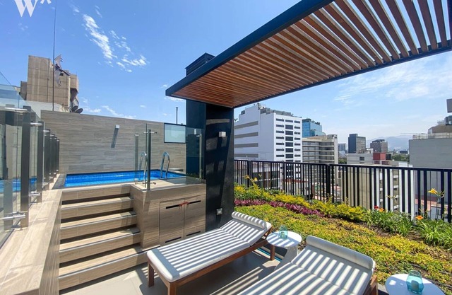 w Spectacular 2BR in Miraflores