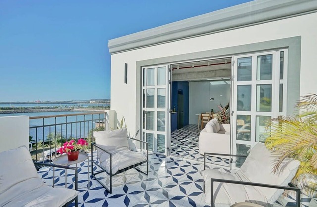 w Splendid 2BR With Terrace in Plaza Herrera