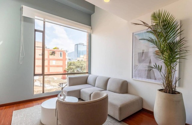 w Unique 1BR Duplex in Parque 93