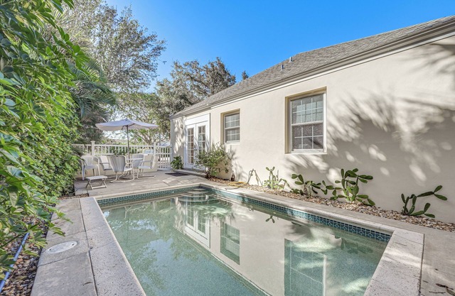 Walk to Beach: Old Naples Escape w/ Private Pool!