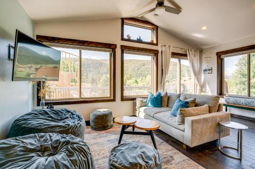 Walk to Slopes Home with Hot Tub in Keystone