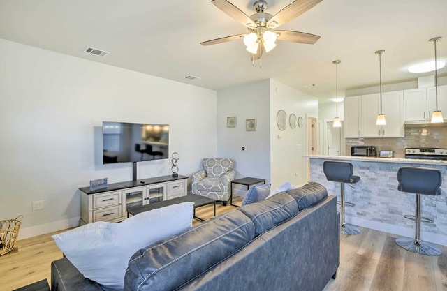 Walk to TCU: Fort Worth Retreat w/ Balcony!