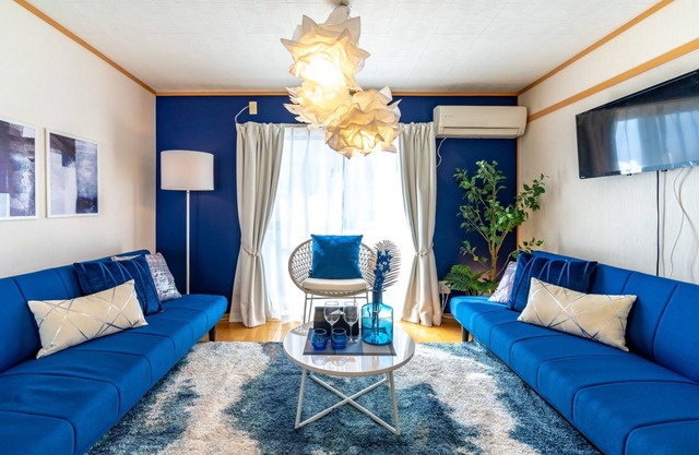 Walking distance to Kokusai Dori near the station / Naha Okinawa