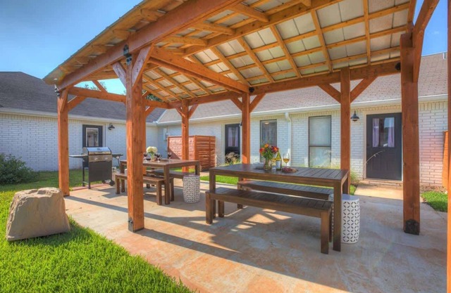 Wanderlust #2 Hot Tub Shared Outdoor Space
