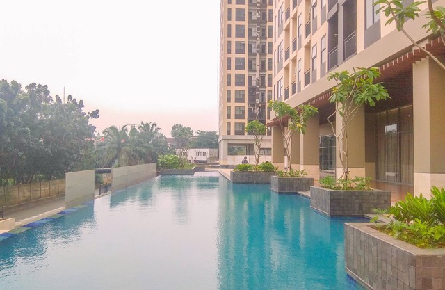 Warm And Minimalist Studio Room Transpark Cibubur Apartment