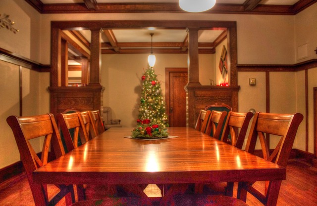 Cálido, espaciosa casa de estilo de la pradera con todas las comodidades de su hogar.