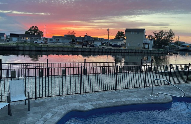 Waterfront home w/ in-ground pool, short drive to LBI and Atlantic City