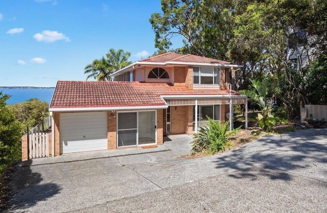 Water Front Holiday House