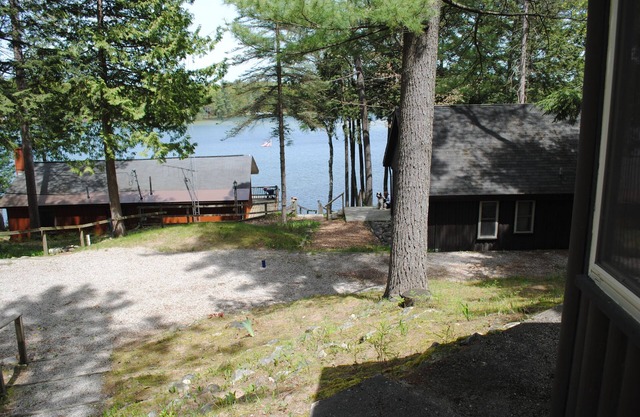Waterfront Bellaire Style Cabins a 20 minutos del centro de Traverse City - Cabina # 4
