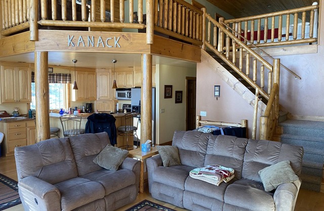 Frente al mar, paz y tranquilidad en una calle sin salida en Full Rec Lake, Pontoon Avail.
