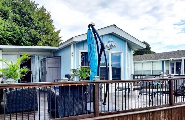 Waterviews at Sherkston. Sleeps 8, Golfcart included