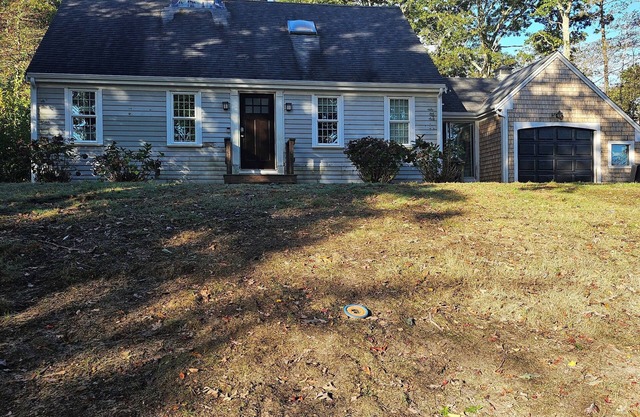 Weekly 4-bedroom house in marvelous Harwich with AC, WiFi.