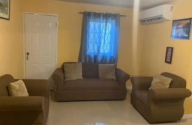 Welcome to our villa, enjoy the local vibes, AC, WIFI, hot water, cable.