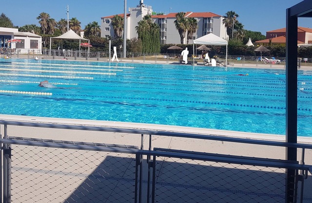 Canet T2 de 41 m2, 2 estacionamientos, uno de los cuales está al lado del MAR, Wifi, Habitación con Aire Acondicionado