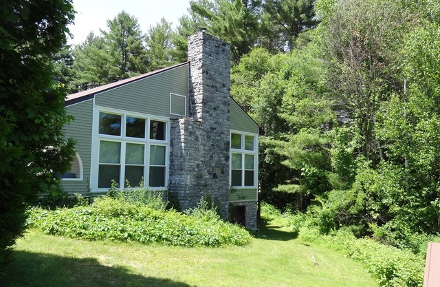 Bien mantenido Adirondack Lakeside Condo. Niños y mascotas