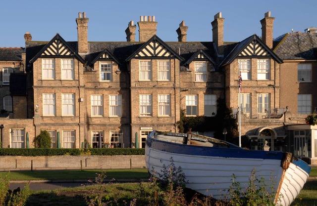 Wentworth Hotel