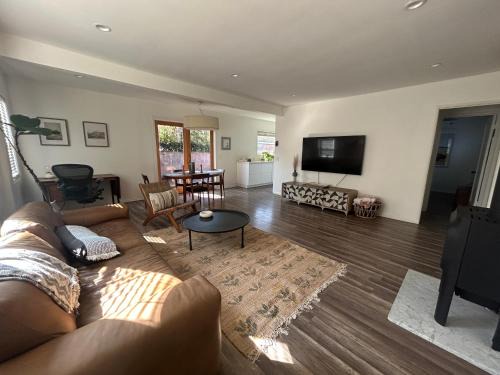 West LA Gem Comfort and Convenience