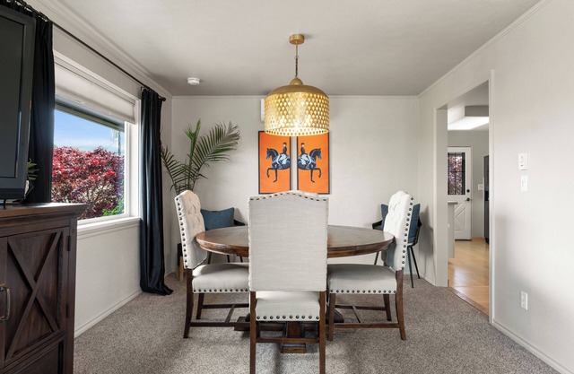 ¡NUEVO! West Nine Guest House - Vistas céntricas