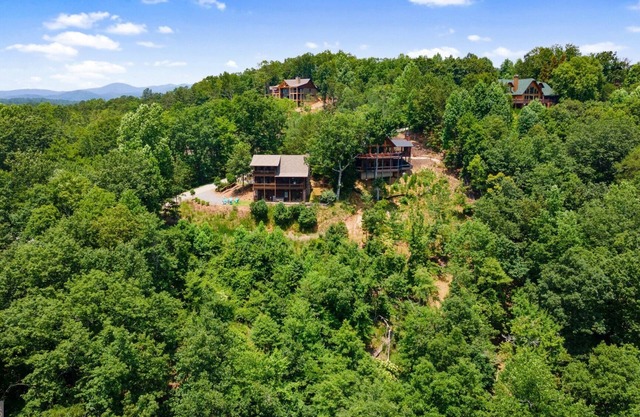 What??? Incredible long range Mountains and Lake views with access!