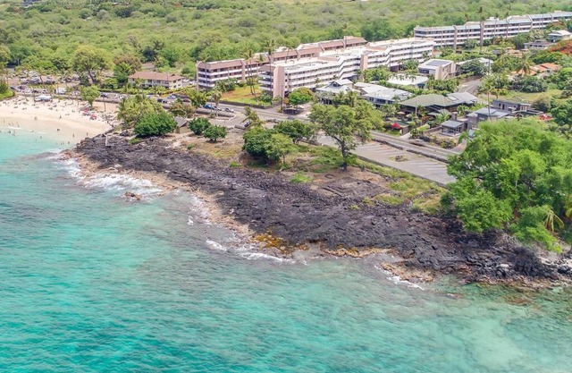 White Sands Villa Beach Condo #322-Top Floor VIEWS