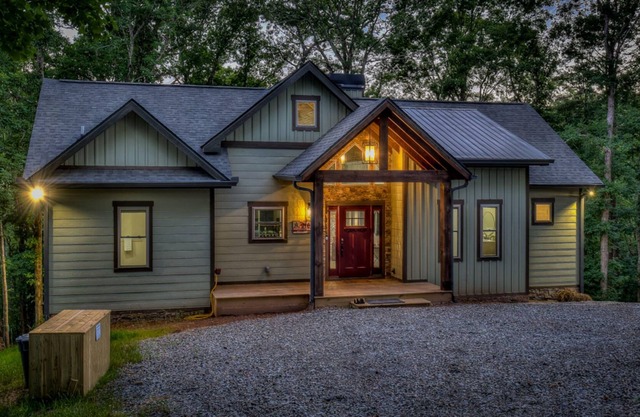 Whitetail Bluff by Escape to Blue Ridge