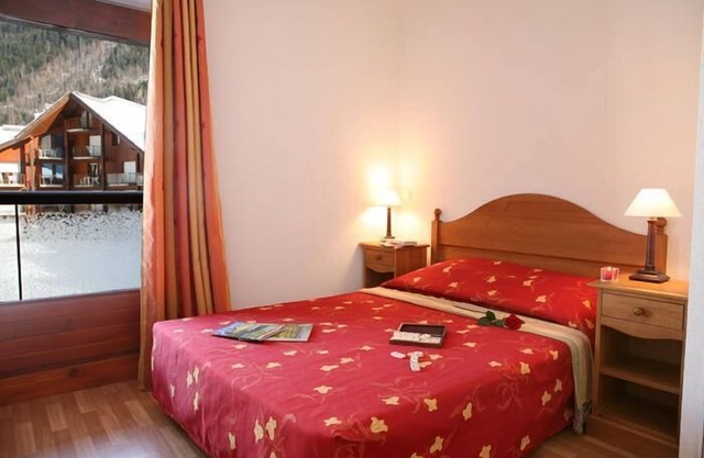 Wifi, 50m del centro estación, fitness, sauna, parking, local para esquís, 48m²