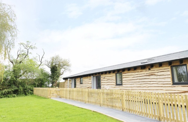 Willow Lodge, CLEEVE PRIOR