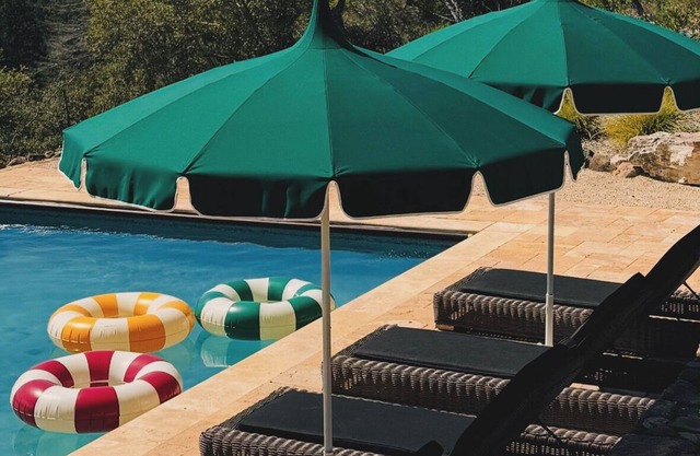 Escapada provincial de Villa Gaia con viñedo y piscina en el corazón del país del vino.