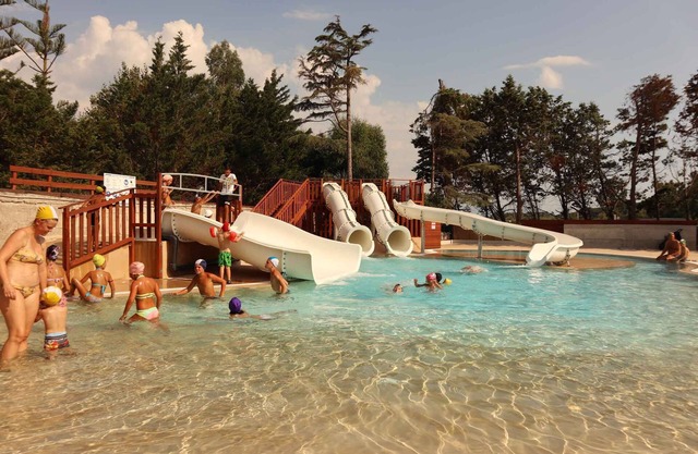 Apartamento vacacional con piscina y 500 metros del mar