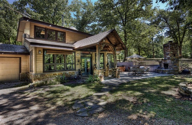 Wits End Cabin En 65 Acres cerrado, Amazing chimenea al aire libre y Hot Tub