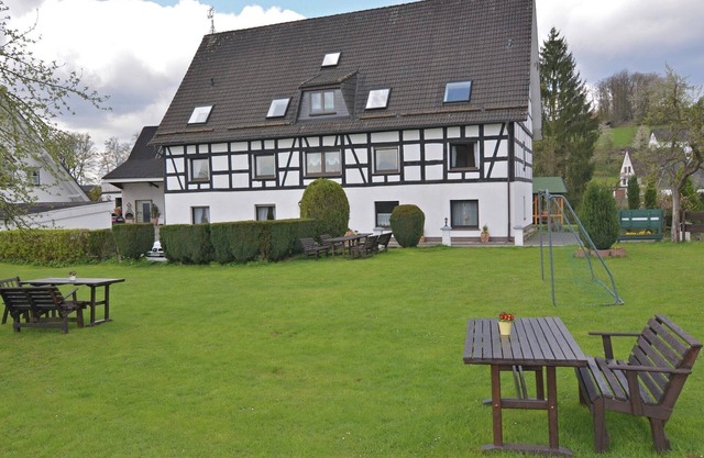 Apartamento en Silbecke con piscina y bosque