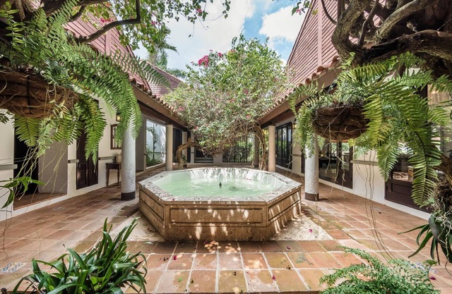 Wonderful 5BR Villa w Jacuzzi at Ingenio